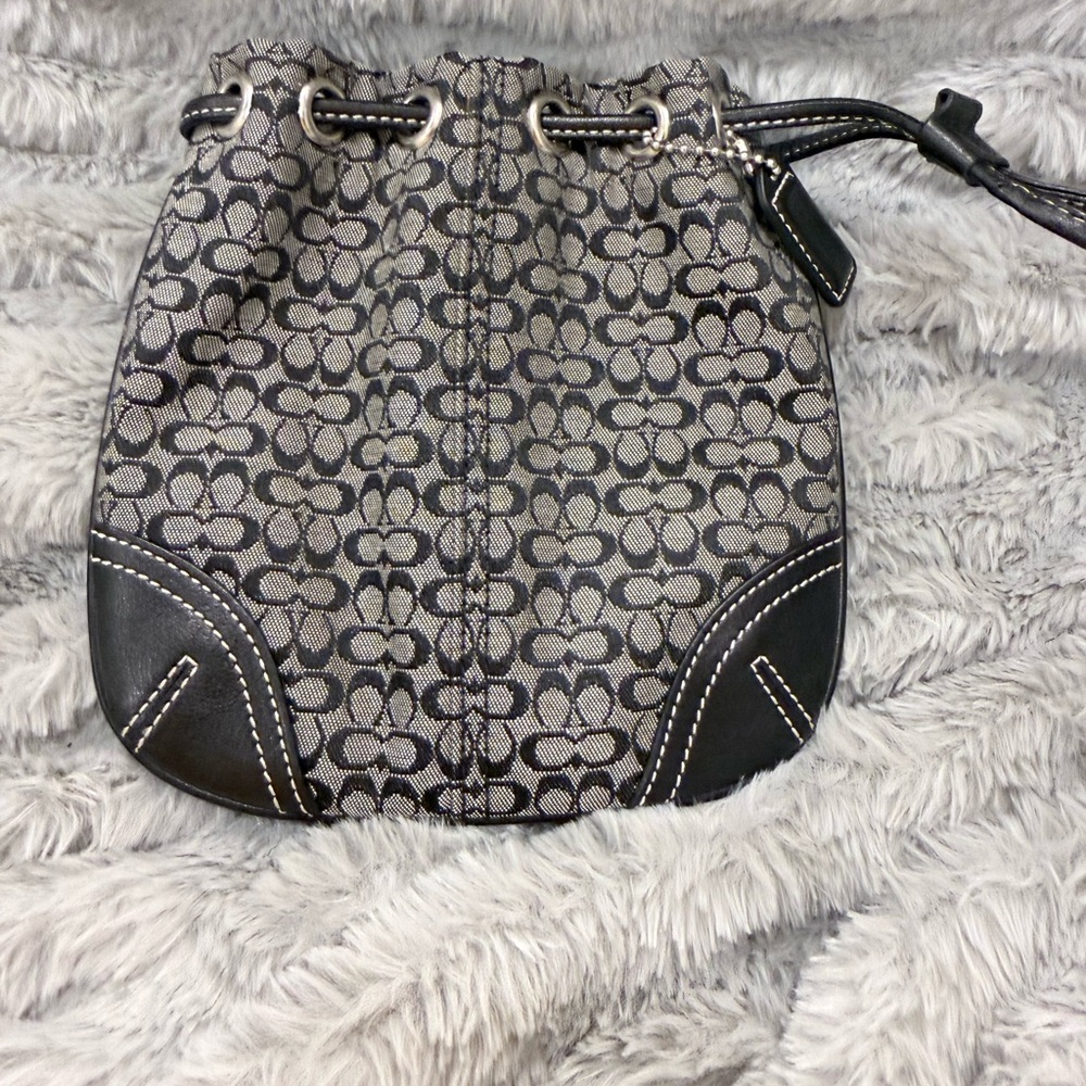 Coach Vintage Mini Signature Bucket Wristlet Rare - Picture 5 of 6